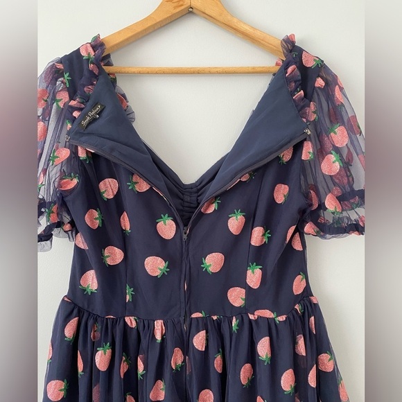 Unique Vintage Smak Parlour Strawberry Print Woodstock Flare Dress Size XL - Picture 9 of 14